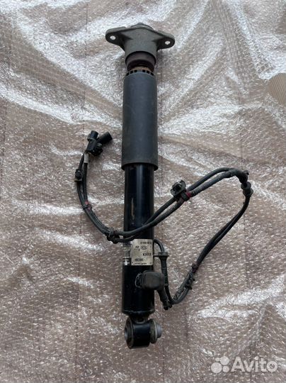 Амортизатор задний правый Kia Quoris