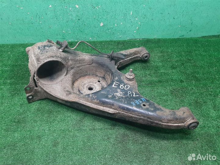 Рычаг задний поперечный левый Mitsubishi Grandis