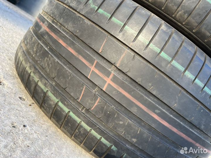 Pirelli P Zero PZ4 275/40 R21 и 315/35 R21