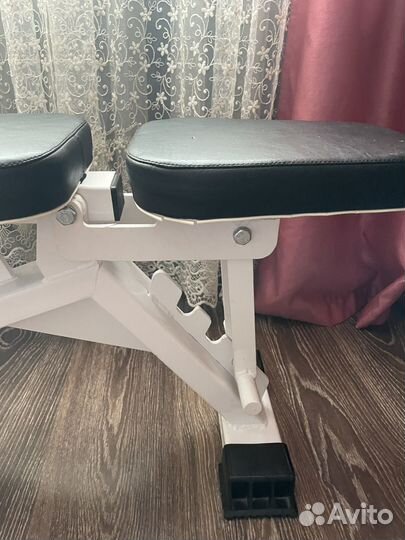 Скамья для жима и пресса