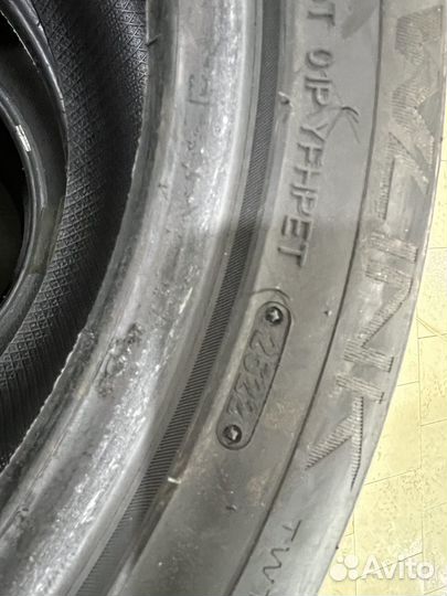 Triangle Snowlink PL02 255/45 R18