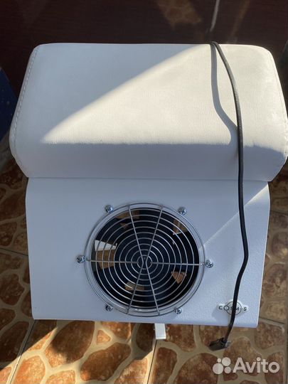 Подставка педикюрная с пылесосом