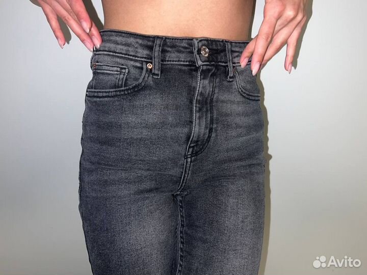 Джинсы