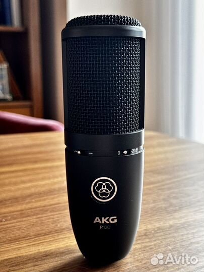 Микрофон akg p120