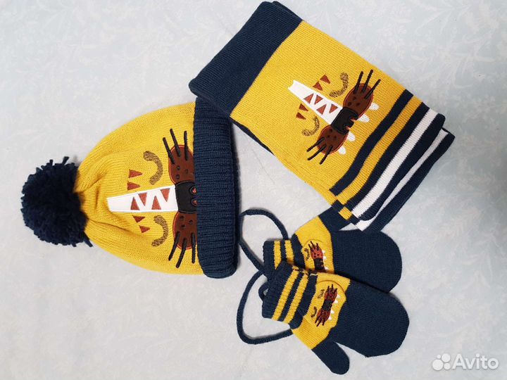 Набор шапка / шарф / варежки