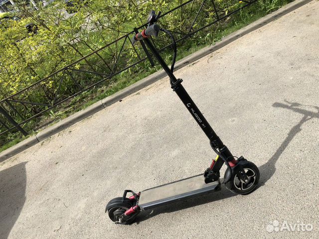 Продаю электро самокат