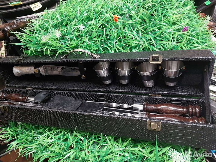 Набор шампуров подарочный в кейсе для шашлыка