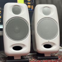 IK Multimedia Iloud micro monitor, Москва