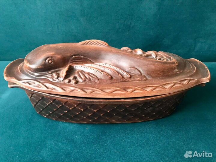 Рыбница из красной глины