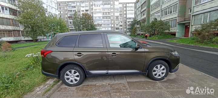 Mitsubishi Outlander 2 CVT, 2015, 149 382 км
