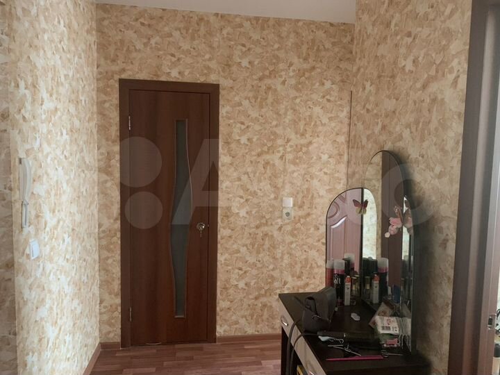 2-к. квартира, 50 м², 3/9 эт.