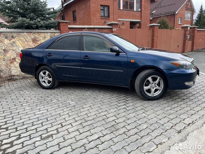 Toyota Camry 2.4 AT, 2002, 200 000 км