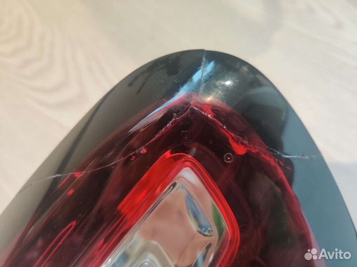 Фара багажника левая renault kaptur 265554078r