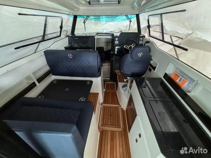 Катер Parker 790 explorer