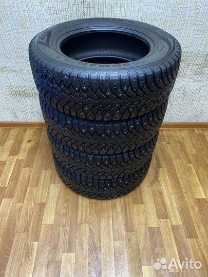 Nokian Tyres Nordman 4 215/65 R16