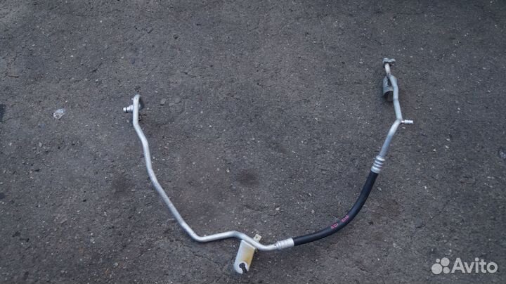 Nissan 92480-AV700 Шланг кондиционера