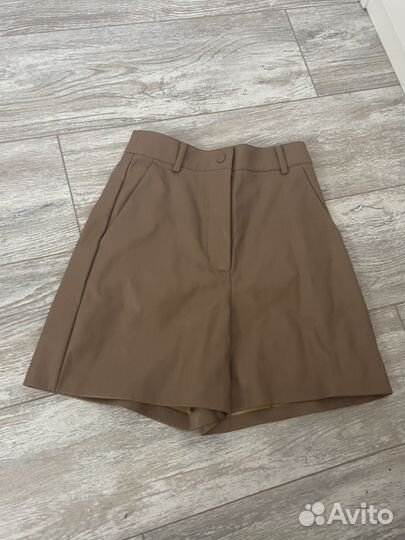 Кожаные шорты