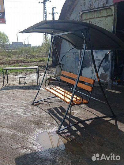 Садовые качели новые