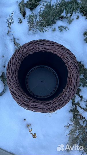 Кашпо из искусственного ротанга 12 л