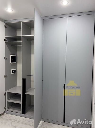 Шкаф в детскую