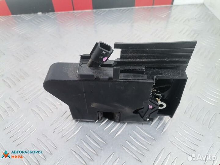 Замок двери передней левой Dacia Logan 2 2015