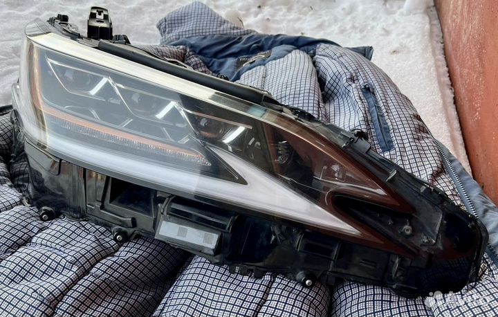 Фары Lexus ES350