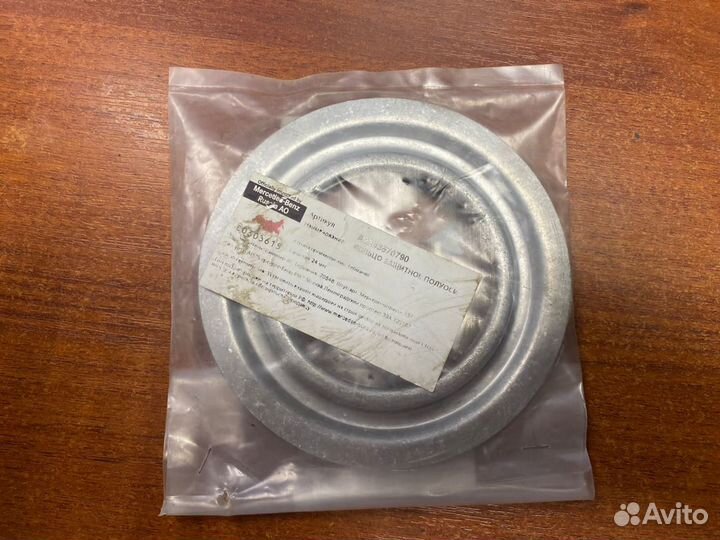 Кольцо защитное полуоси Mercedes Benz