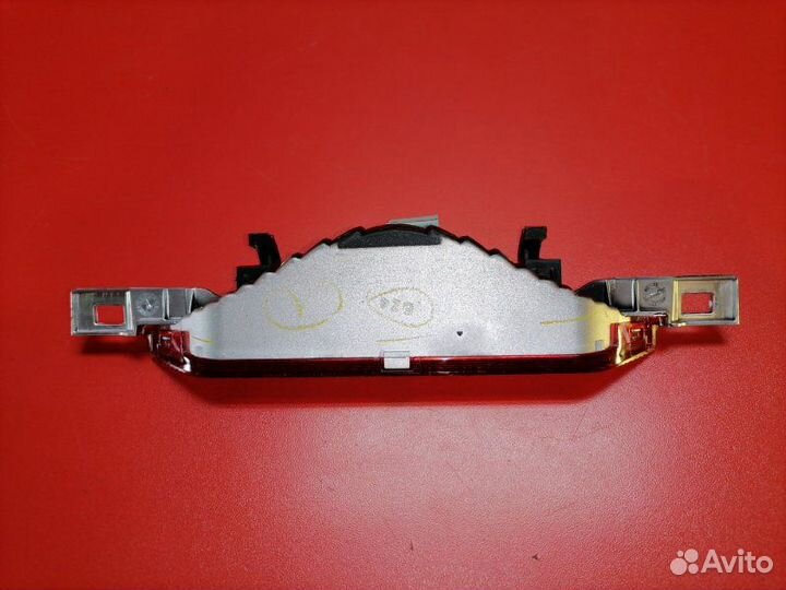 Стоп-сигнал Toyota Corolla ZZE121R 3ZZ-FE 2005