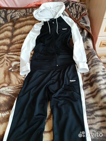 Спортивный костюм reebok женский