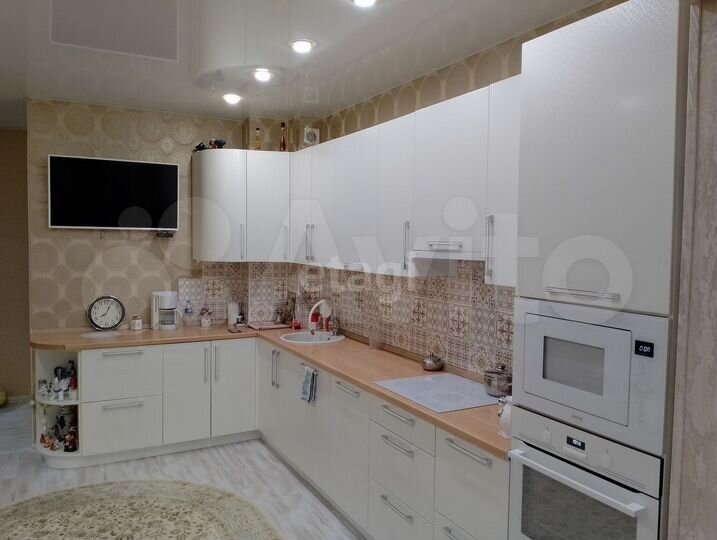 2-к. квартира, 63,5 м², 15/17 эт.