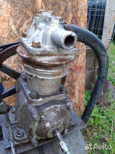 Компрессор газ 66