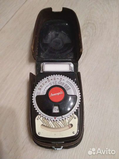 Плёночный фотоаппарат 