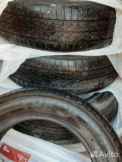 Yokohama A200 225/60 R17