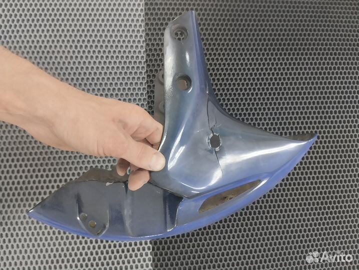 Honda cbr 1000 rr 2004-2006 крыло под восстановлен