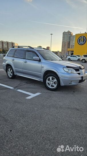 Mitsubishi Outlander 2.4 AT, 2007, 298 000 км
