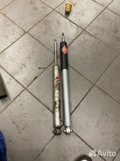 Амортизатор задний mercedes w 203 w204