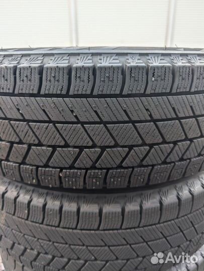 Bridgestone Blizzak VRX3 165/65 R15 81Q