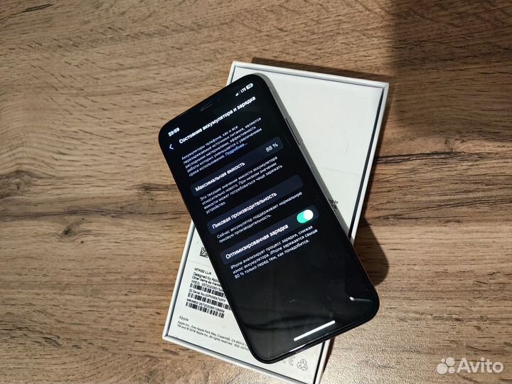iPhone Xs, 64 ГБ