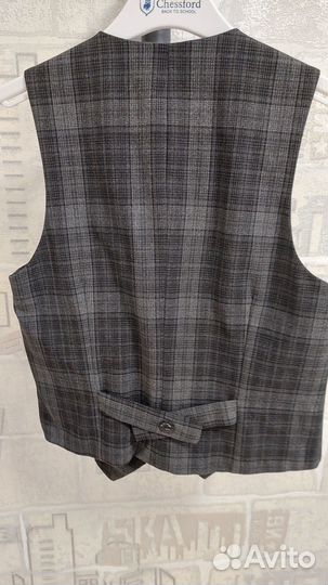 Жилетка для мальчика школьная