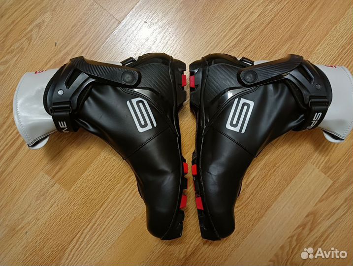 Spine concept skate 46