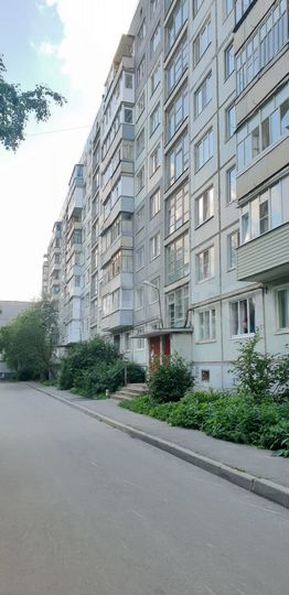 2-к. квартира, 48 м², 3/9 эт.