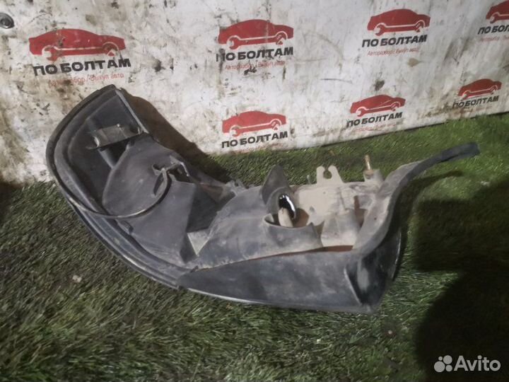 Стоп-сигнал задний левый Toyota Camry SV30 4S-FE