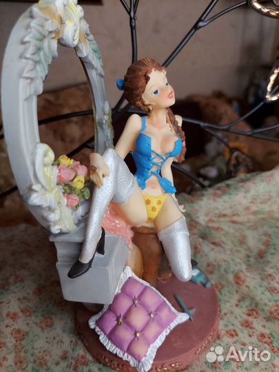 Статуэтки, фривольные статуэтки