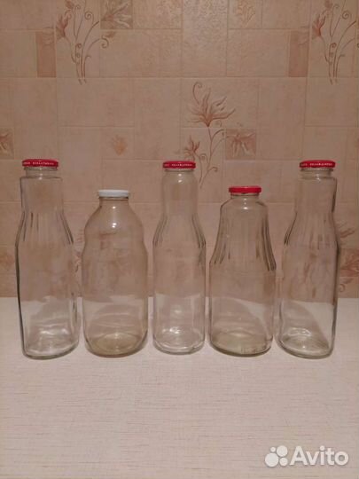 Бутылка с крышкой