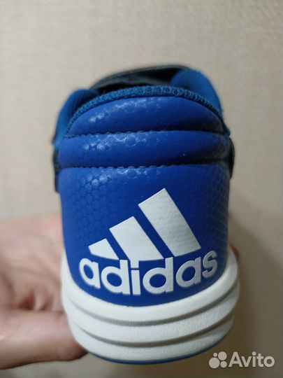 Кроссовки adidas, Cambodia