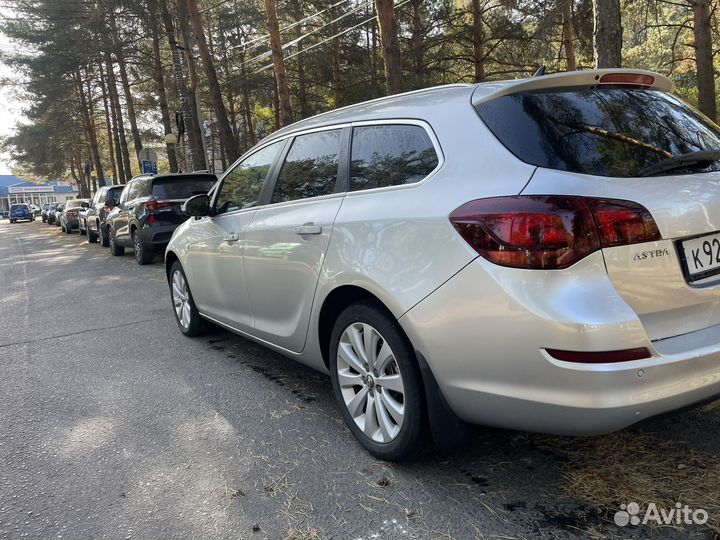 Opel Astra 1.6 МТ, 2012, 152 000 км