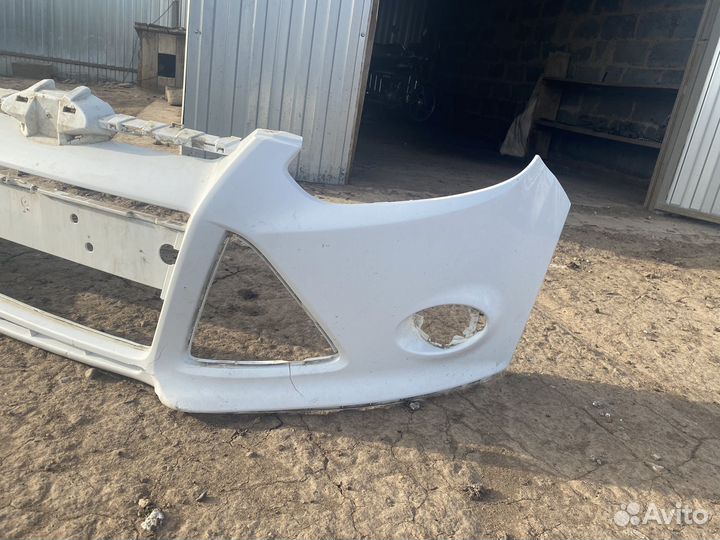 Бампер передний ford focus 3 белый