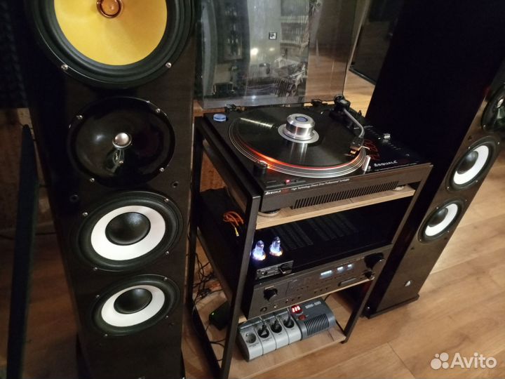 Комплект Hi Fi аппаратуры