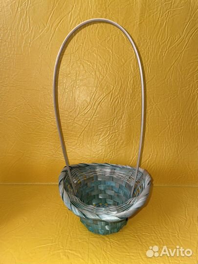 Корзина плетеная