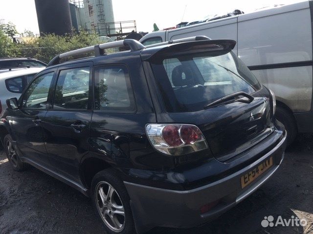 Разбор на запчасти Mitsubishi Outlander